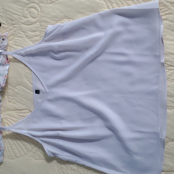 cabi top - Picture 3 of 4